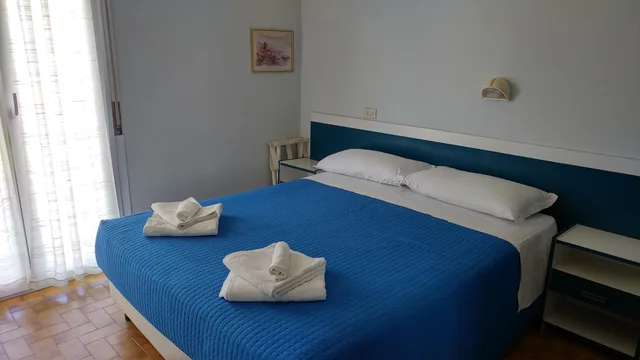 غرفة ديلوكس بسرير مزدوج بإطلالة على البحر بشرفة، Hotel Biagini 2/8