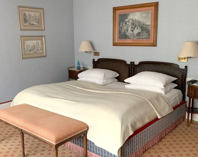 غرفة قياسية بسرير مزدوج، Schlosshotel Kronberg Hotel Frankfurt 3/10