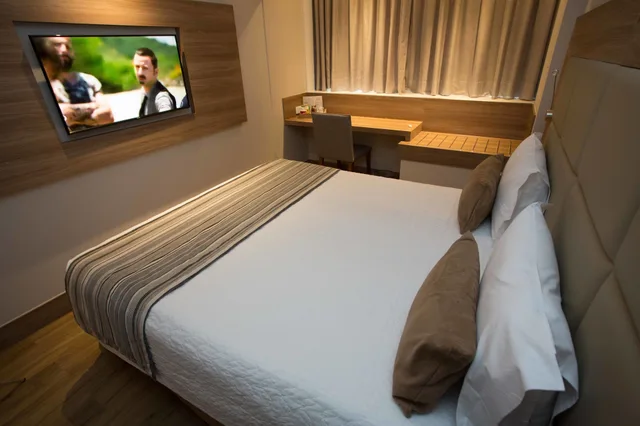 Superior, King Bed, City View, Petit Rio Hotel 2/3