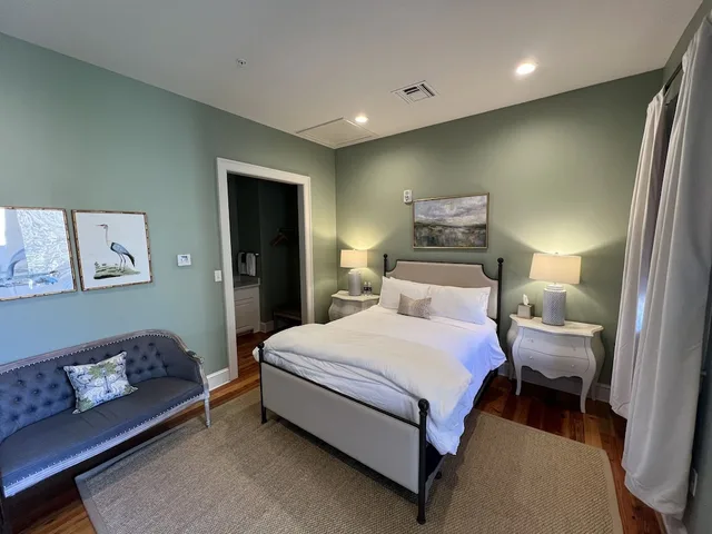 Bordeaux, Garden, Queen Bed، The Myrtles 1/2