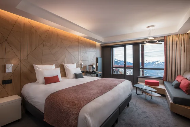 Superior, Double Bed, Valley Side, Balcony، Hotel Mercure Les Arcs 1800 & Spa 2/3