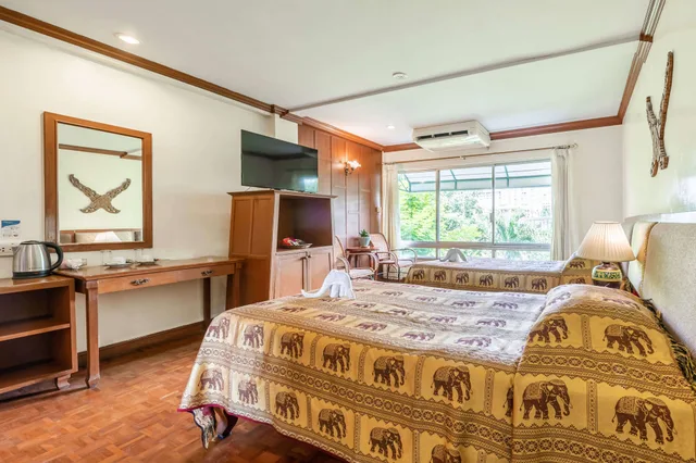 غرفة سوبيريور بسريرين منفصلين، Royal Ivory Nana Hotel 3/3