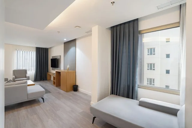 جناح تنفيذي بسرير كينج، Plaza Athenee Hotel 7/10