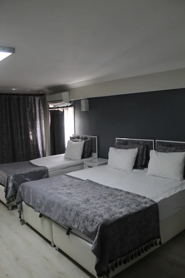 غرفة ديلوكس بسرير مزدوج بشرفة، Oban Suites 10/10