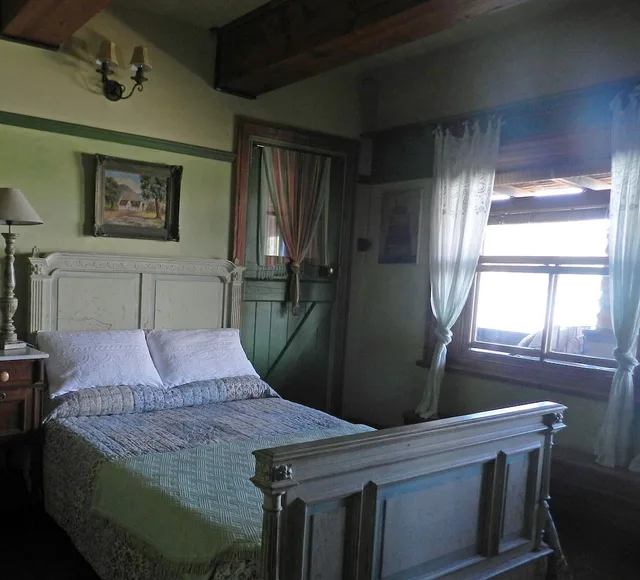 Semi Basement, Family Suite, 3 Double Beds، Twoangels 1/2