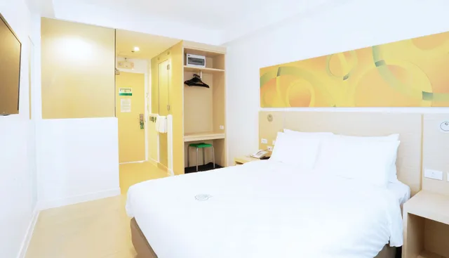 غرفة قياسية بسرير كوين، Go Hotels North Edsa 3/8