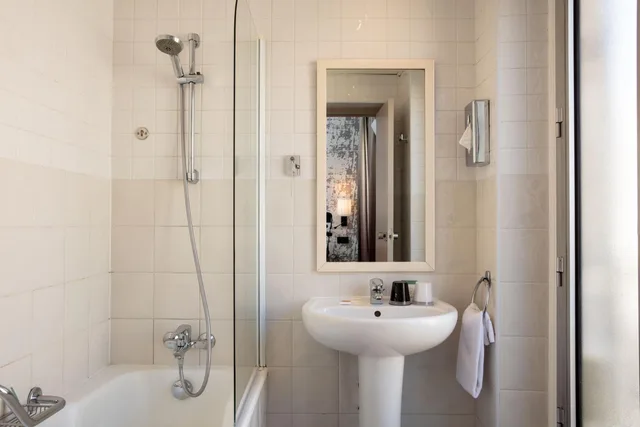 Room, Double Bed, Hotel Ducs D Anjou 5/6