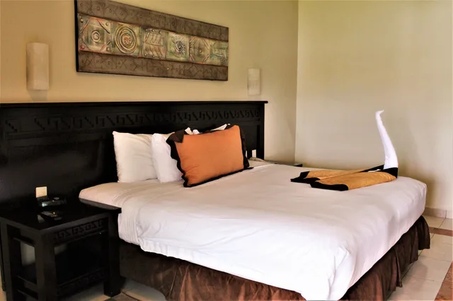 غرفة ديلوكس بإطلالة جزئية على البحر، Bluebay Grand Esmeralda All Inclusive 4/6