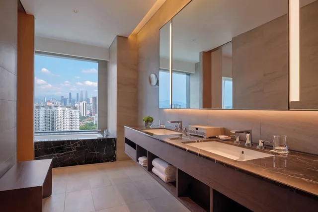 إقامة ديلوكس بسرير كينج بغرفة نوم واحدة، Hyatt Regency Kuala Lumpur at KL Midtown 3/5