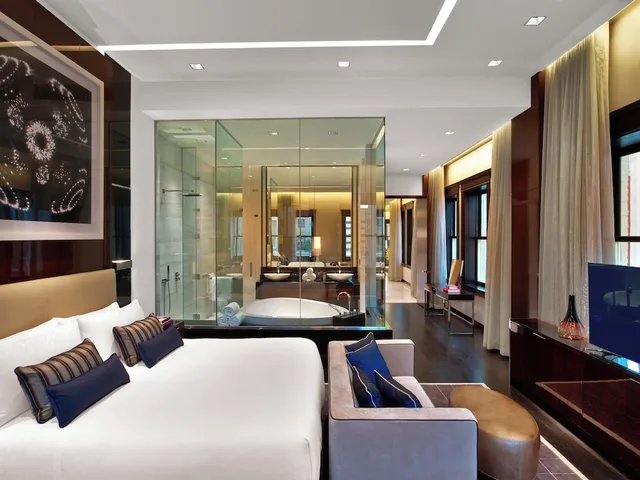 Lumen, Loft, Penthouse, 2 King Beds، The Joule 4/7