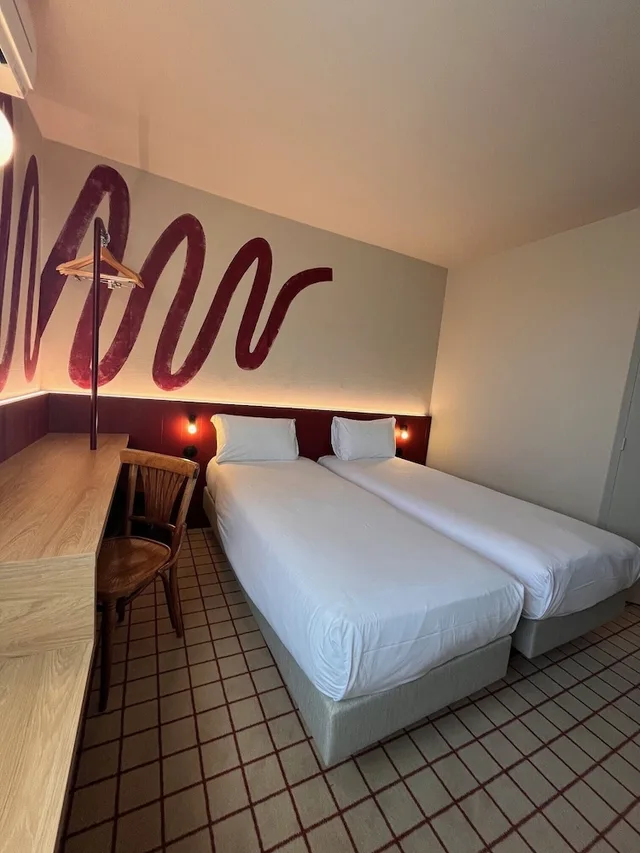 غرفة قياسية بسرير مزدوج أو سريرين منفصلين، Best Western Hotel du Phare 6/10