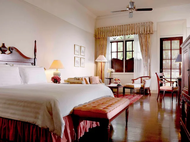 غرفة كلاسيكية بسريرين منفصلين، Majapahit Hotel Surabaya - MGallery Collection 1/7