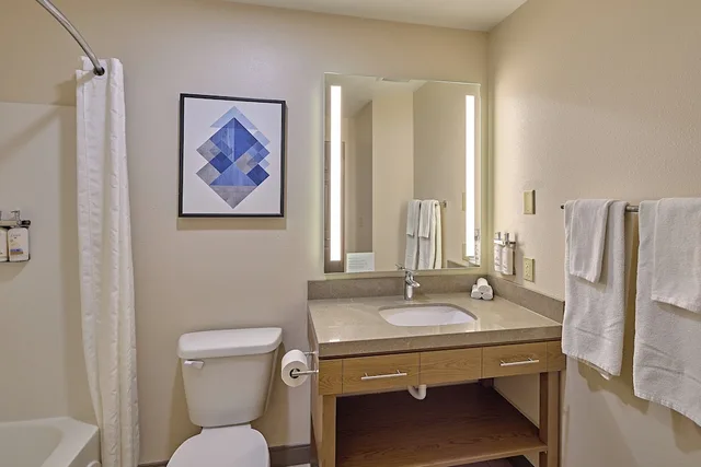 غرفة بسرير كوين بغرفة نوم واحدة، Candlewood Suites Peoria At Grand Prairie 8/9