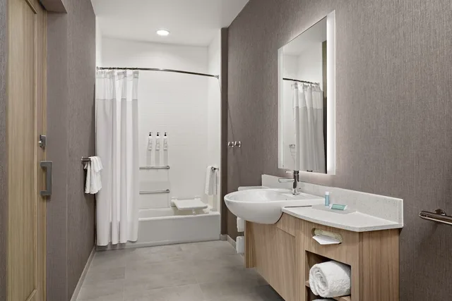 جناح بسريرين كوين، SpringHill Suites Kalamazoo Portage 2/2