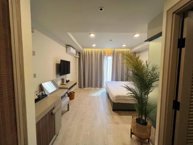 غرفة ديلوكس بسرير مزدوج أو سريرين منفصلين بشرفة، Karon Boutique Phuket 4/8