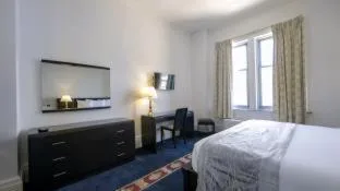 غرفة، The Congress Plaza Hotel 2/2