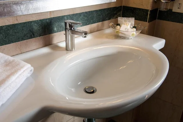 Omnia, Single، Santa Costanza Hotel 2/2