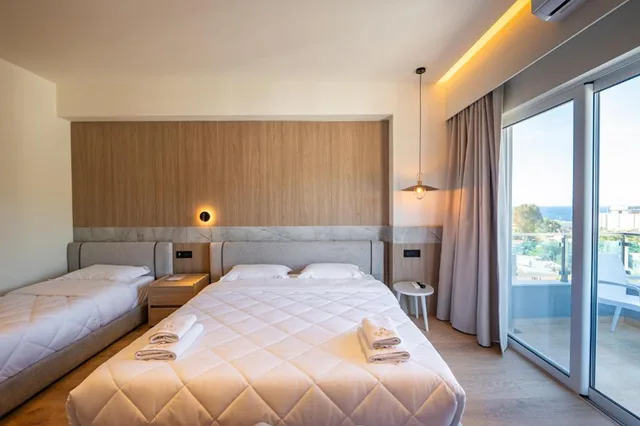 غرفة ديلوكس رباعية بإطلالة على البحر، Hotel Heksamil 1/10
