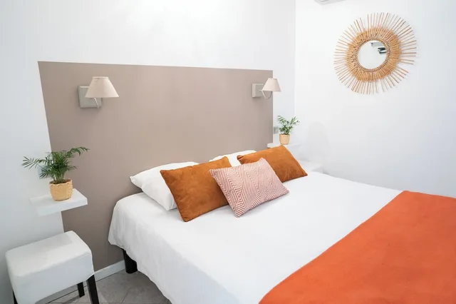 غرفة ثلاثية بسرير كوين وسرير فردي، Hotel La Feniere 5/6