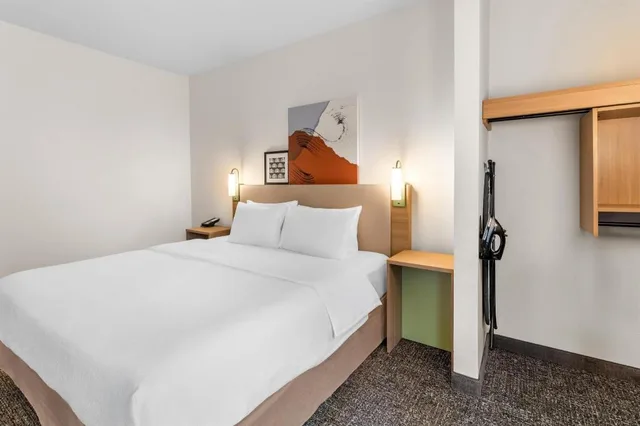 غرفة بسرير كوين لذوي الإعاقة، Spark by Hilton Dayton Fairborn 3/4