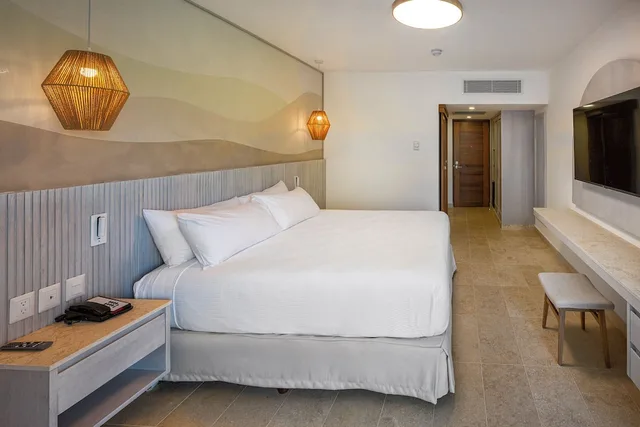 Splash, King Bed، Viva Miches by Wyndham, A Trademark All Inclusive Resort 1/10