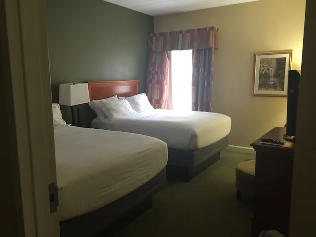 جناح بسريرين كوين بغرفة نوم واحدة، Holiday Inn Express Hotel Suites Conover Hickory Area 1/4
