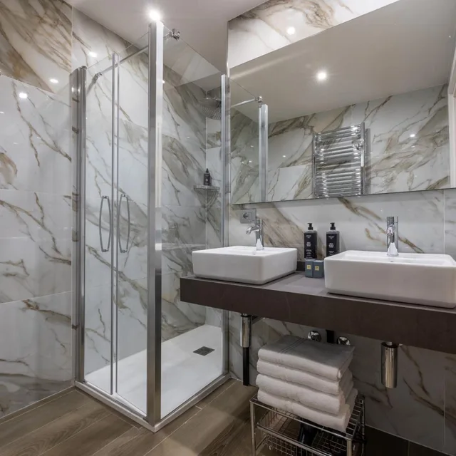 غرفة سوبيريور بسريرين كوين، iH Hotels Milano Centrale 9/10