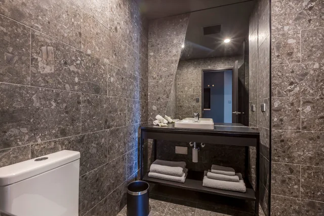 غرفة كلاسيكية بسريرين كوين، MARION HOTEL 1/1