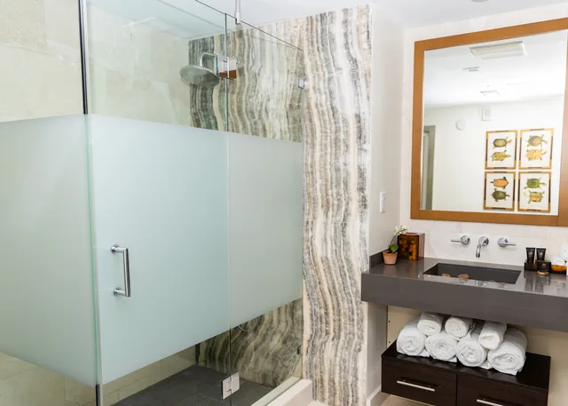 غرفة قياسية بسرير كوين، Iberostar Waves Berkeley Shore 7/8