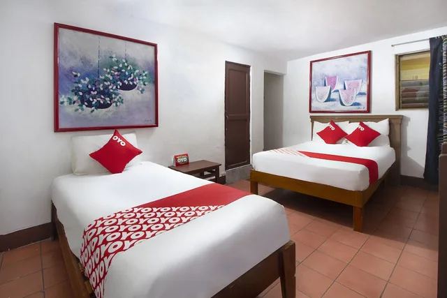 غرفة قياسية ثلاثية بسرير مزدوج وسرير فردي، OYO Hotel Brazil, Guadalajara, Estadio Jalisco 2/4
