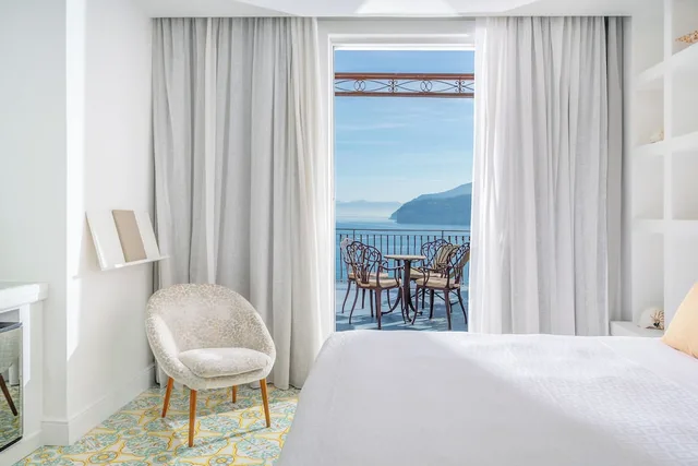 غرفة ديلوكس بسريرين منفصلين بإطلالة على البحر بشرفة، Hotel Belair 3/9