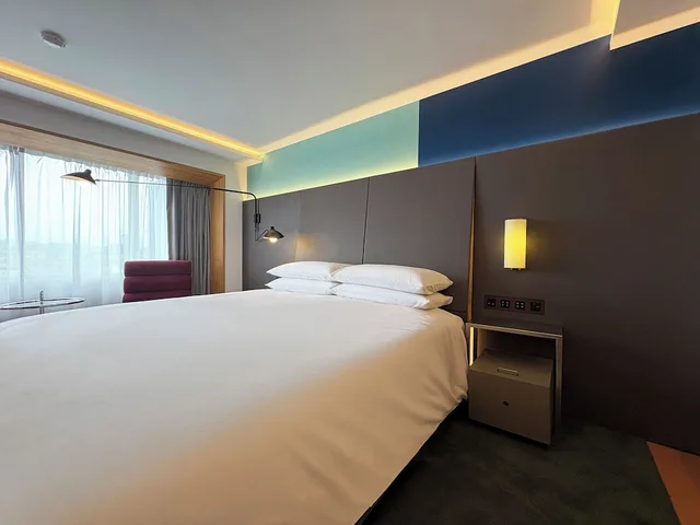 غرفة بريميير بسرير كوين، United Taipei Hotel 3/8
