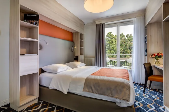 غرفة كلاسيكية بسرير كوين، Eden Hotel 2/8