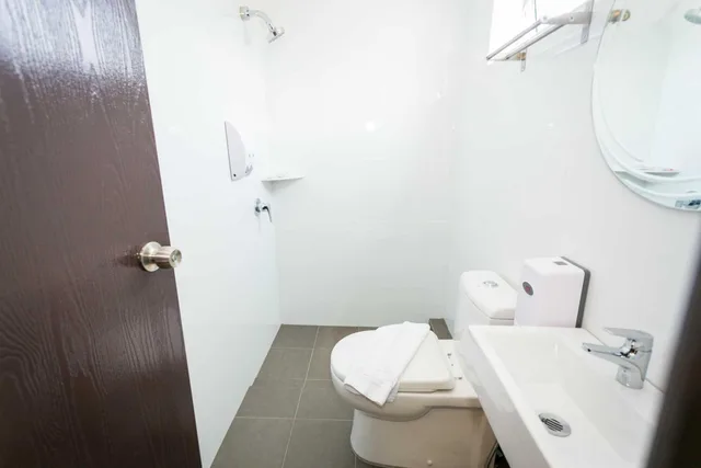 غرفة قياسية بسرير كوين، Icon Hotel 9/10