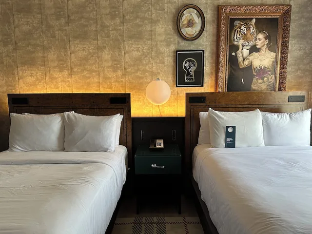 غرفة قياسية بسرير فردي، Hotel Indigo Baton Rouge Downtown 5/10