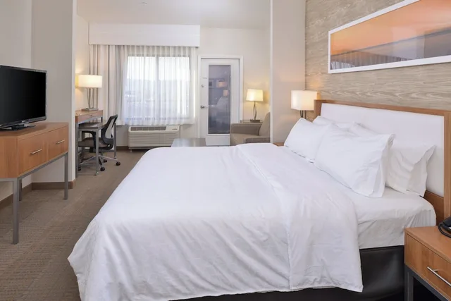 Suite, King Bed, Accessible, Holiday Inn Express Suites Pocatello 3/8