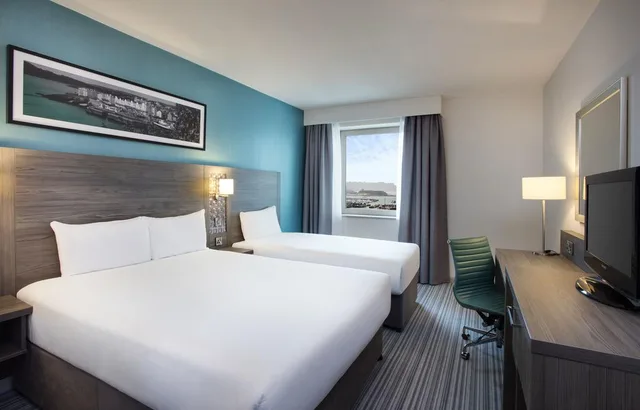 غرفة قياسية بسريرين منفصلين، Leonardo Hotel East Midland Airport 1/1