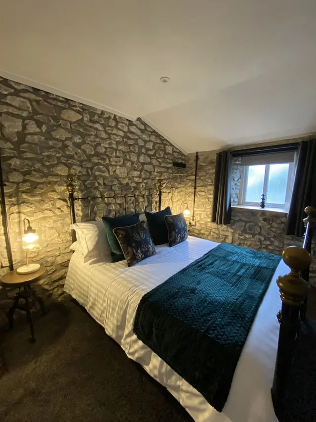 Birch, Comfort, Suite, King Bed, Sofa، Monkton Court Hotel 1/4