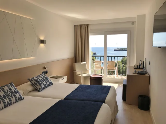 غرفة بسريرين منفصلين بإطلالة على البحر بشرفة، Thb Felip - Adults Only 4/9