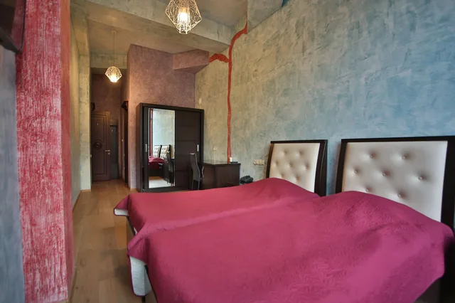 Standard Twin Room:، Hotel Wine Palace 1/3