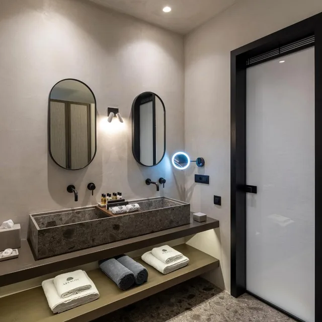 Supreme, Suite, with Pool، Aeonic Suites and Spa - Adults Only 5/10