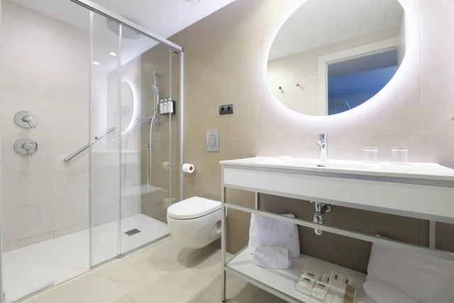 غرفة سوبيريور بإطلالة على الجبل، Catalonia del Mar - Adults Only 10/10