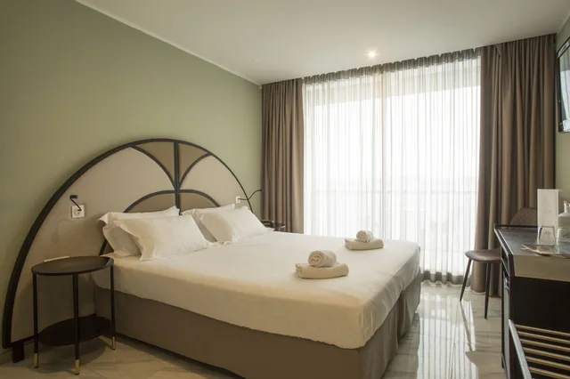 غرفة سوبيريور بسرير كينج، La Pietra Hotel Restaurant 4/10