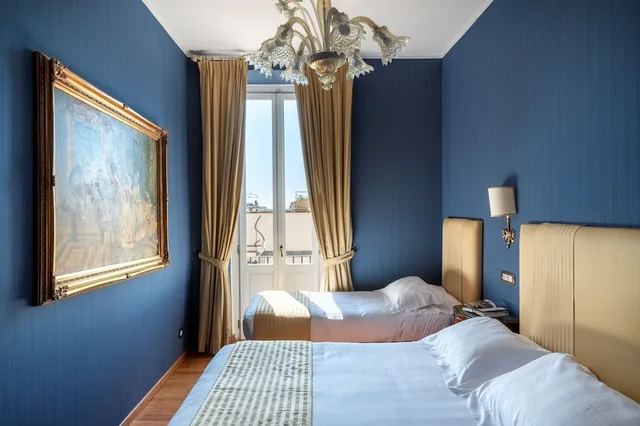 غرفة قياسية ثلاثية بسرير كينج وسرير فردي، Hotel Scalinata Di Spagna 10/10