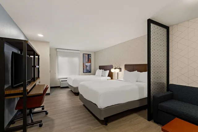 Suite, 2 Queen Beds, Kitchen, Everhome Suites Temecula 4/7
