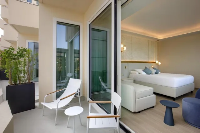 جناح جونيور بشرفة، Ambasciatori Suite Hotel 5/5