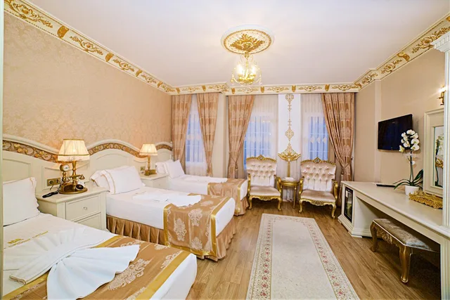 غرفة ثلاثية، White House Hotel Istanbul 1/10