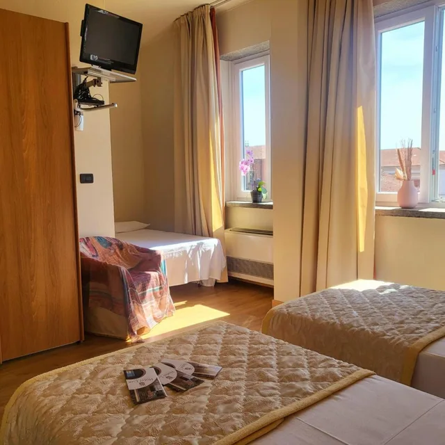 غرفة ديلوكس ثلاثية، Hotel Lux 7/10