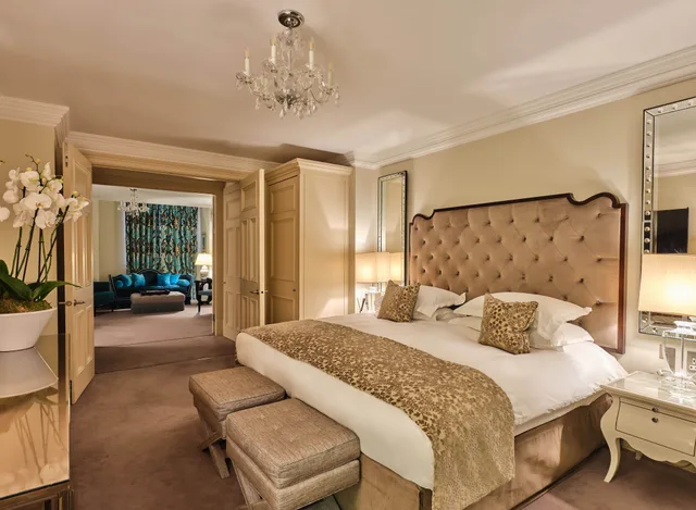 1 Bedroom, Semi Basement, Apartment, Double Bed, Large, Ground Floor, The Apartments by The Sloane Club 1/8