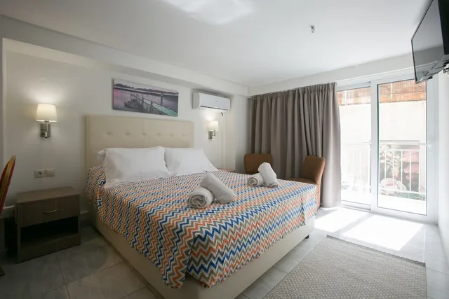 غرفة قياسية بسرير مزدوج، Life Hotel 4/10